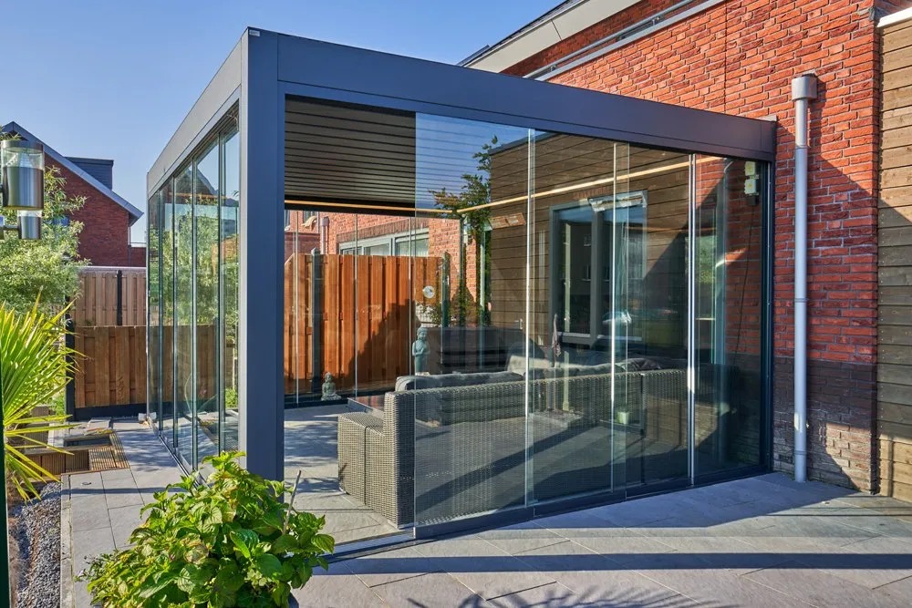 outdoor living glass rooms